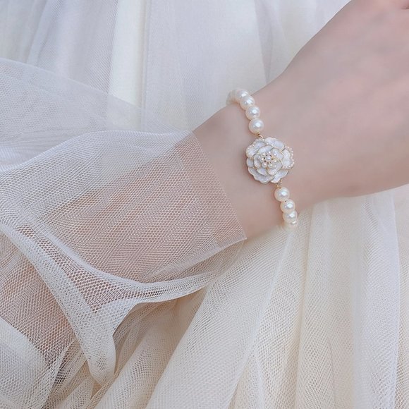 NEW 14K Gold Plated Pearl Diamond Rose Bracelet - Picture 2 of 5